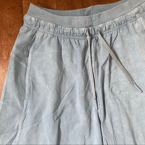 Lululemon Inner Glow Culotte 4 - Picture 6 of 11